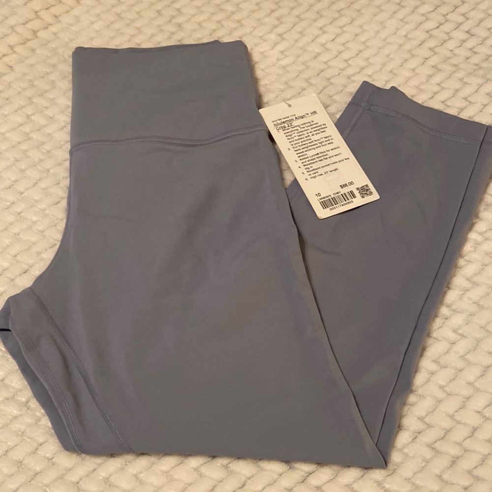 Lululemon align crop. NWT